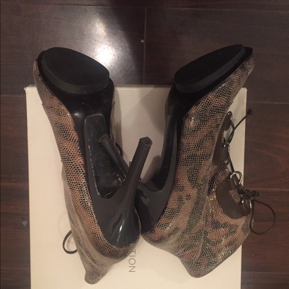 Dark brown with muted tan  peep toe bootie - Picture 4 of 5